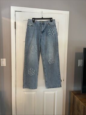 Cali 1250 Light Blue Floral Embroidered Jeans